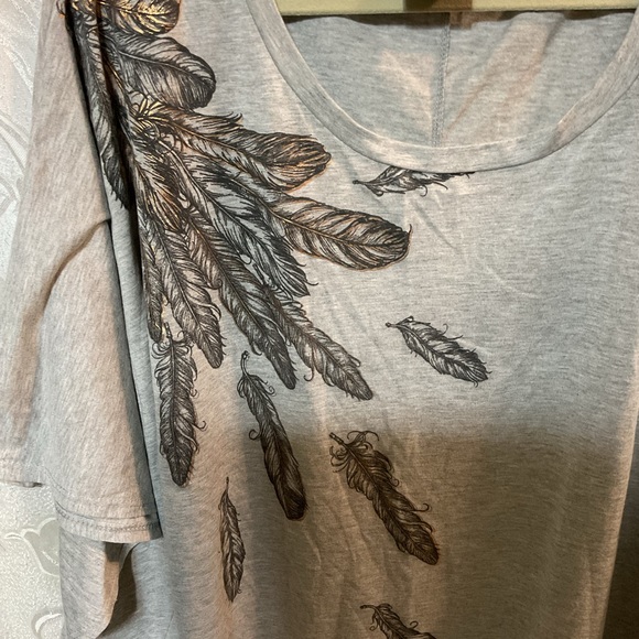 Torrid Gray Batwing Top - Picture 2 of 4